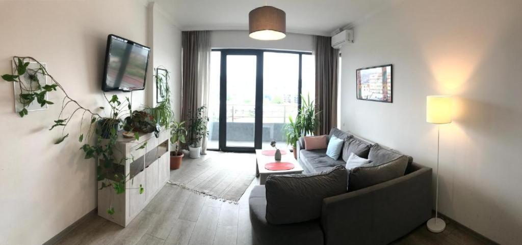 Ameri Plaza Green Apartments ティビリシ エクステリア 写真