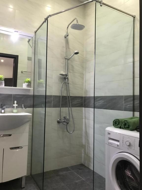 Ameri Plaza Green Apartments ティビリシ エクステリア 写真