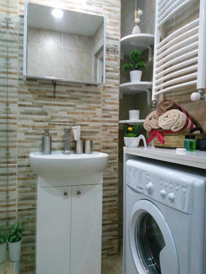 Ameri Plaza Green Apartments ティビリシ エクステリア 写真