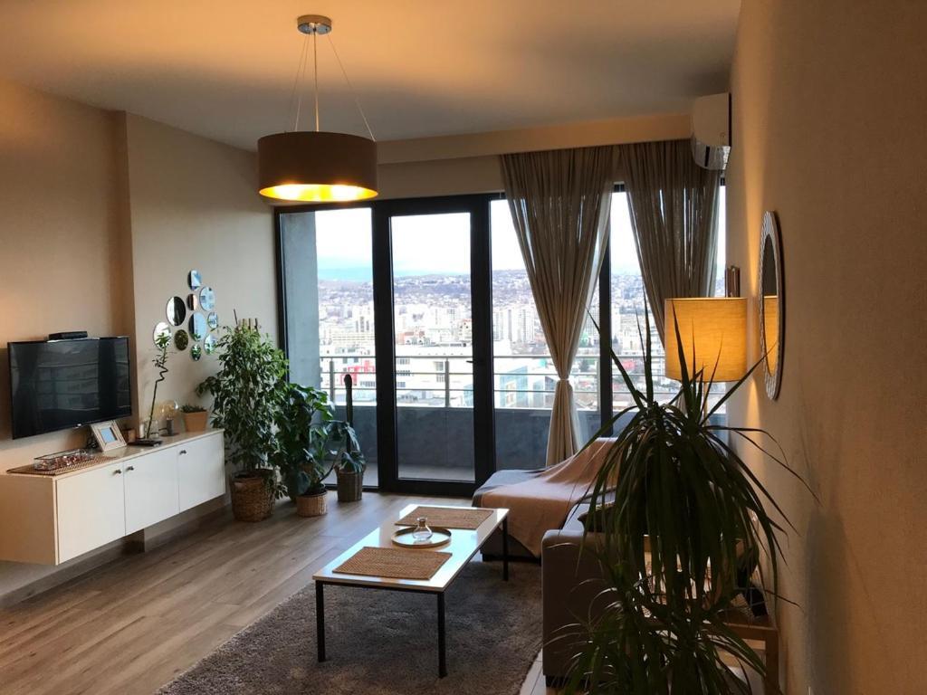 Ameri Plaza Green Apartments ティビリシ エクステリア 写真