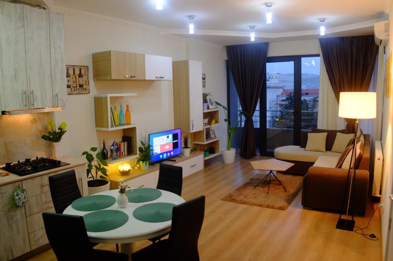 Ameri Plaza Green Apartments ティビリシ エクステリア 写真